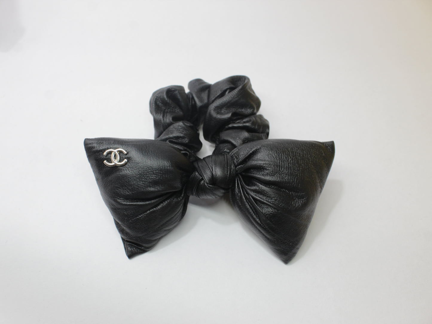 BLACK LEATHER BOW SCRUNCHIES