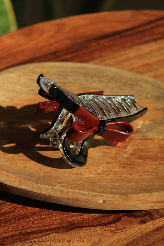 CLAW CLIP