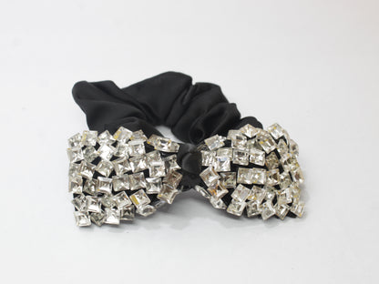 BLACK SCRUNCHIES WITH CRYSTAL